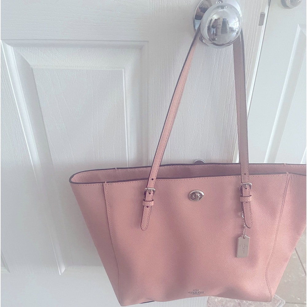 Women’s leather purse